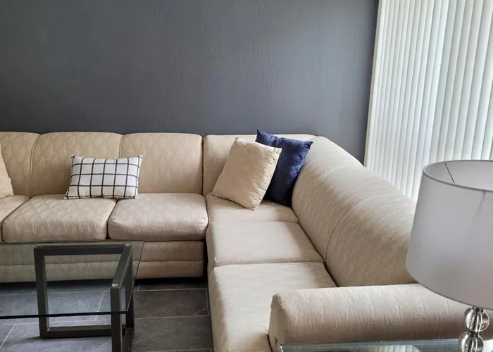 Entire 2 Level Townhouse In Old Town Scottsdale!